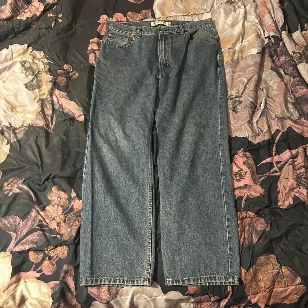 Levi's 550 blue jeans